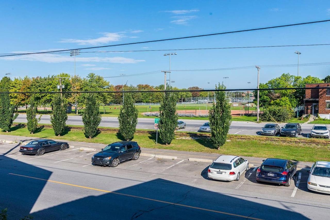 Free Parking In Beautiful Lachine Montréal Exterior foto